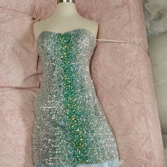 La Femme Dresses & Skirts - Homecoming Prom Dress